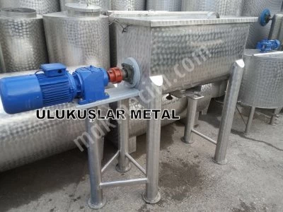 Powder Mixer