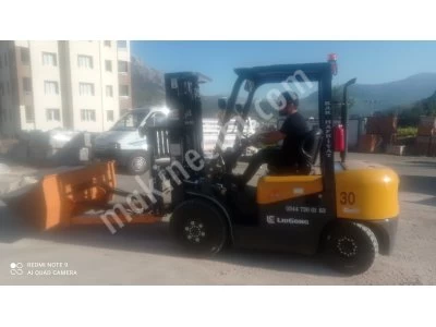 Tüm Forkliftlere Uyumlu Forklift Kepçesi