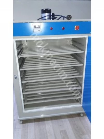 Oven With Tray
