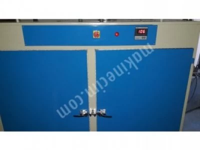 Oven With Tray