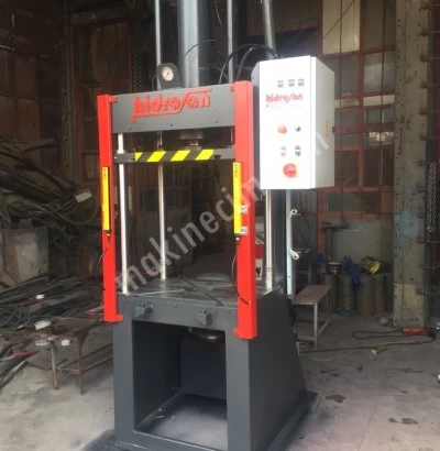 15 Ton Metal Form Press