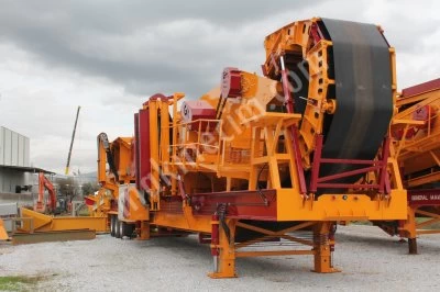 Stock Delıvery 180-250 T/H Capacıty Mobıle Crusher Plant General 950