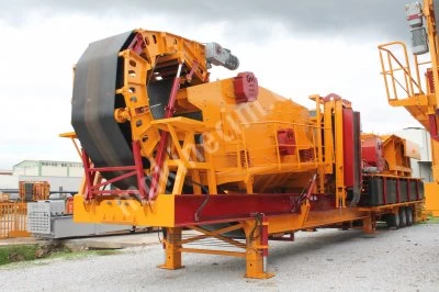 Stock Delıvery 180-250 T/H Capacıty Mobıle Crusher Plant General 950