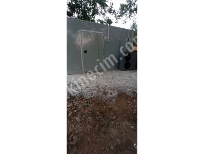 Suitable 2Nd Hand Clean Cold Room Storage (Meat, Chicken, Vegetables and Fruits)