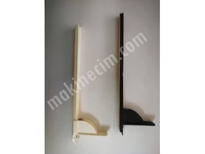 Cosmatic Stand Pusher
