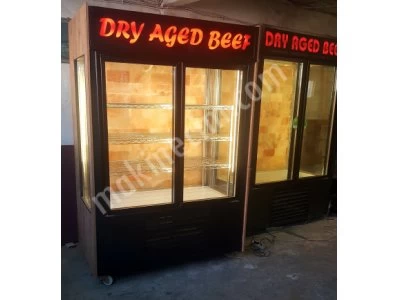 DRY AGING SHOWCASE WITH HIMALAYAN STONE