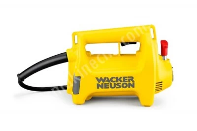 WACKER NEUSON CONCRETE VIBRATOR
