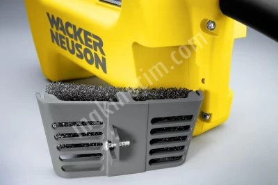 WACKER NEUSON CONCRETE VIBRATOR