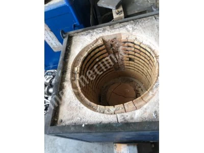Aluminum Melting Furnace Second Hand 300 Lux Electric
