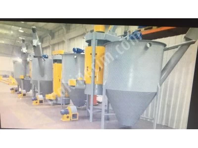 PET bottle recycling line with hourly 1500-3000 Kg / S Capacity