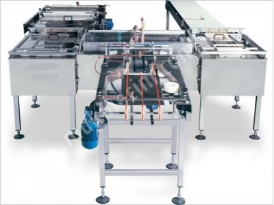AUTOMATIC WAFER CUTTING MACHINE