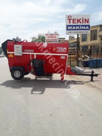6 M3 Çekilir Tip Elektrikli Yem Karma Makinası