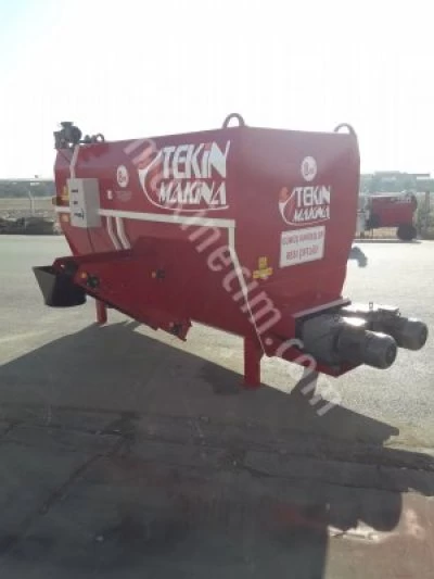 8 M3 Sabit Elektrikli Yem Karma Makinası