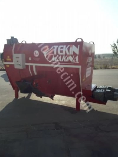 8 M3 Sabit Elektrikli Yem Karma Makinası