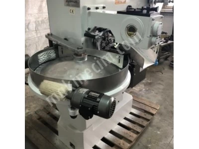 Chinese oak candy wrapping machine has been maintained and renewed