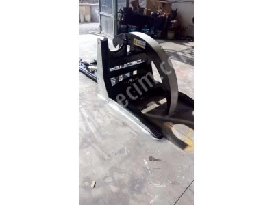 Forklift Compatible Logging Attachment