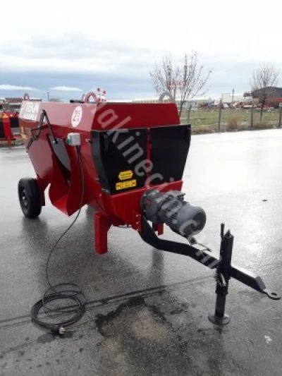 2.5 m3 ELECTRIC FEED MIXER