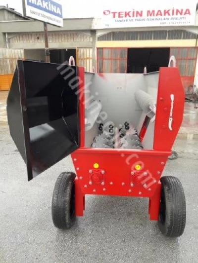 2.5 m3 ELECTRIC FEED MIXER