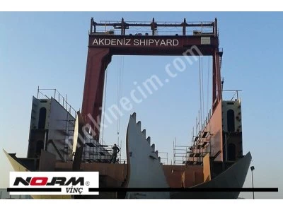 Shipyard cranes, shaft cranes, power plant cranes