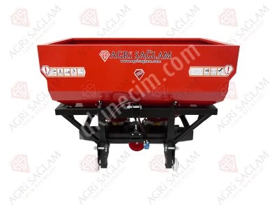 1500 Litre Çift Diskli Gübre Serpme Makinesi