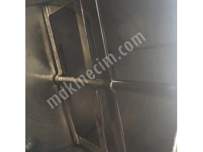 Chocolate 1 ton stock tank