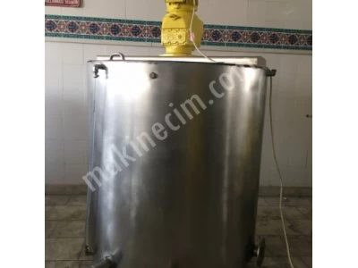 Chocolate 1 ton stock tank