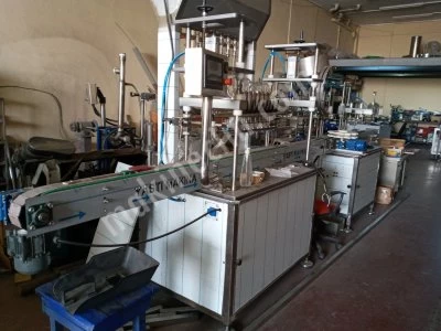 Fully Automatic Liquid Filling Machine-Capping-Labeling-Date Coding-Product Collection