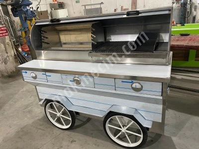 KOKOREÇ AND MEATBALL TROLLEY