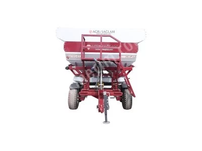 2500 Lıter Traıled Type Horızontal Mıxer Fertılızer Spreader
