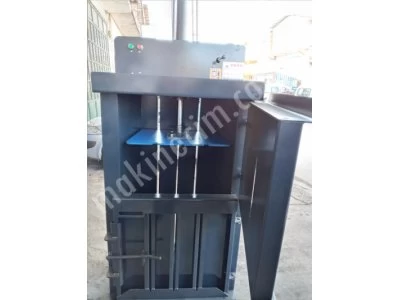Pet and Nylon Plastic Hydraulic Compression Press 10 Tn Pressure 70 and 100 Kg Bale