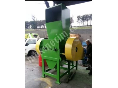 100 Lük Plastik Kırma Makinası