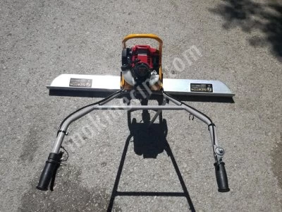 150 Cm Double Arm Gasoline Concrete Screed