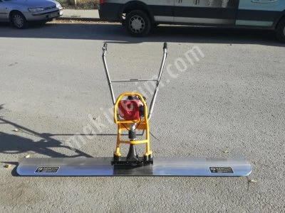 250 Cm Double Arm Gasoline Concrete Screed