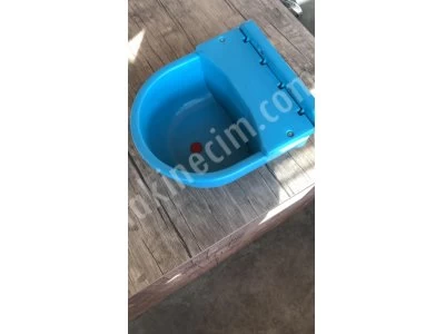 Plastik Şamandıralı Hayvan Suluğu