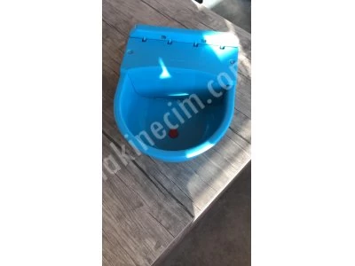 Plastik Şamandıralı Hayvan Suluğu