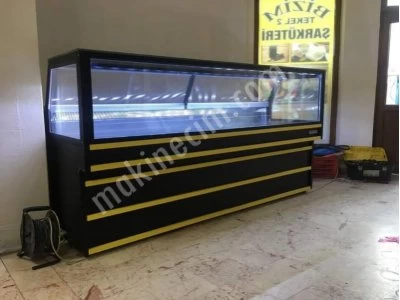 Şarküteri Dolabı