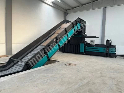 Horizontal Scrap Cardboard Pet Bale Press - 90 Tons