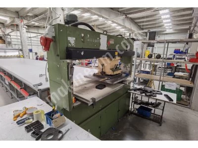 Eser Brand Traveling Head Cutting Press-