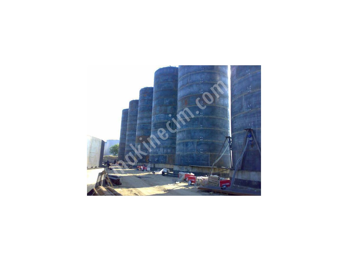 Crude Oil Storage Tank Construction