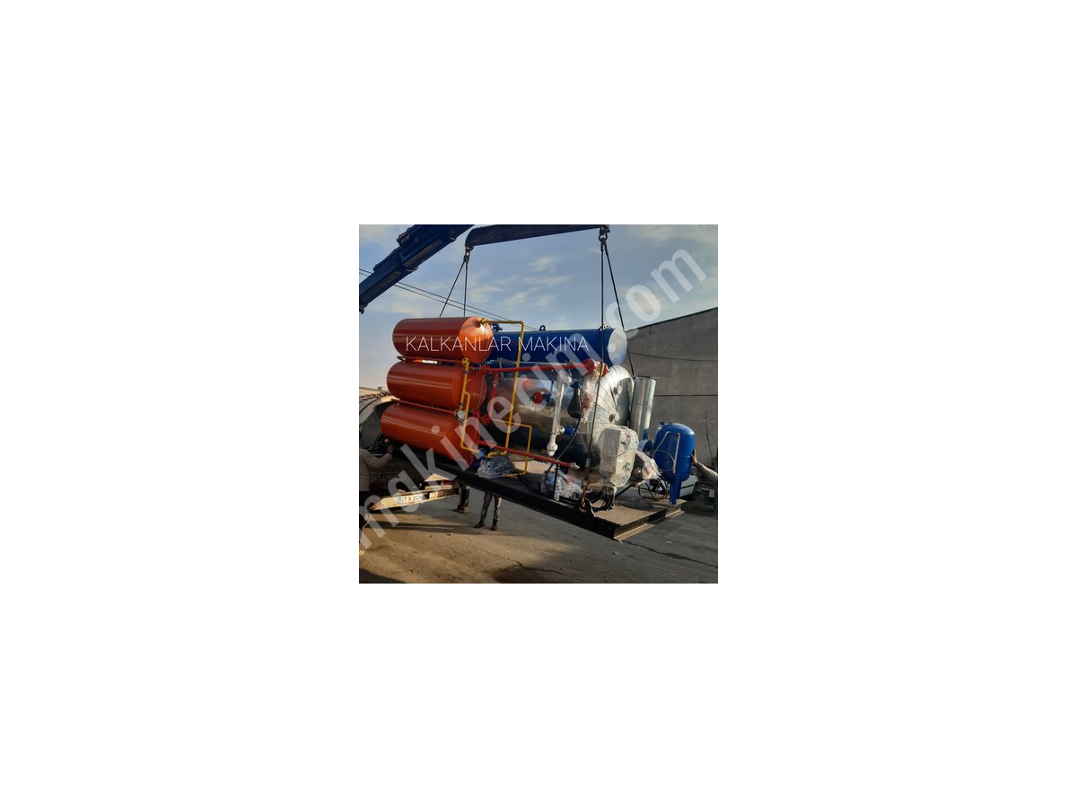 Distilers Lorry Construction Of 2500 Liter Crude Oil Distiller - For Sale
