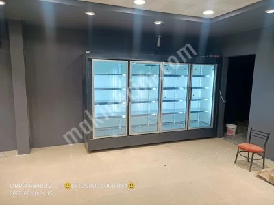 Meat / Chicken And Deli Cabinets