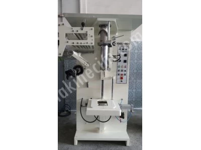 Nuts packaging machine
