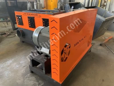 Film Horizontal Squeezing Machine 800-1000 Kg Capacity