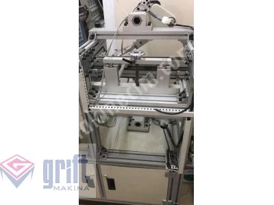Vertical Top And Bottom Labeling Machine