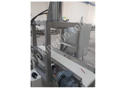 Box Bag Compressing Machine