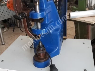 Number 1 1.7 Mm Metal Eyelet Automatic Fastening Machine Textile Or Bag-Pvc Ye 4500 Tl + Vat