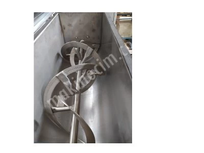 Horizontal Mixer Machine