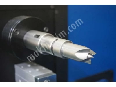2 Axıs 2 Unıt Centered Cnc Woodworkıng Lathe