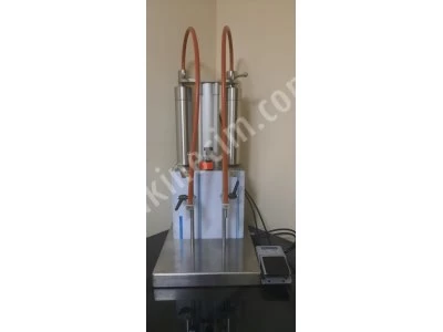Semi-Automatic Liquid Filling Machine