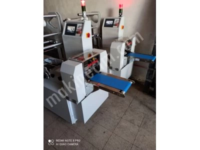 roll bread packing machine